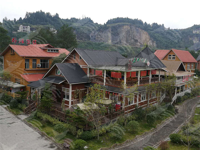 选择昆明合成树脂瓦，为南方屋顶雨季防水护航